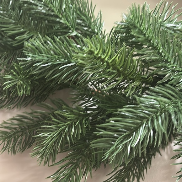 Real Touch Holiday Wreath Blue Velvet Farmhouse CottageCore Blue Wreath Final - Picture 5 of 6